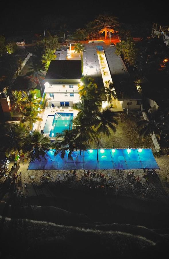 Hotel Playarena Coveñas Exterior foto